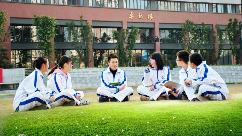 电解电容鼓包的原因揭秘：从材料到工艺的全面分析